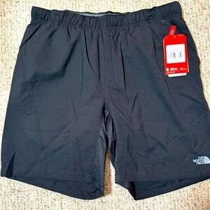 Men’s athletic The Northface short!